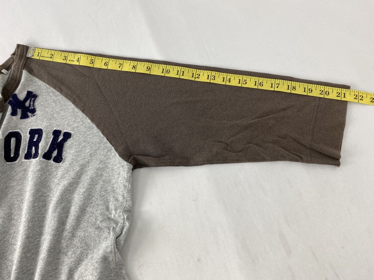 MLB MLB NY New Yankess Raglan 3q Sleeve Big Logo Tee Size US M / EU 48-50 / 2 - 11 Thumbnail