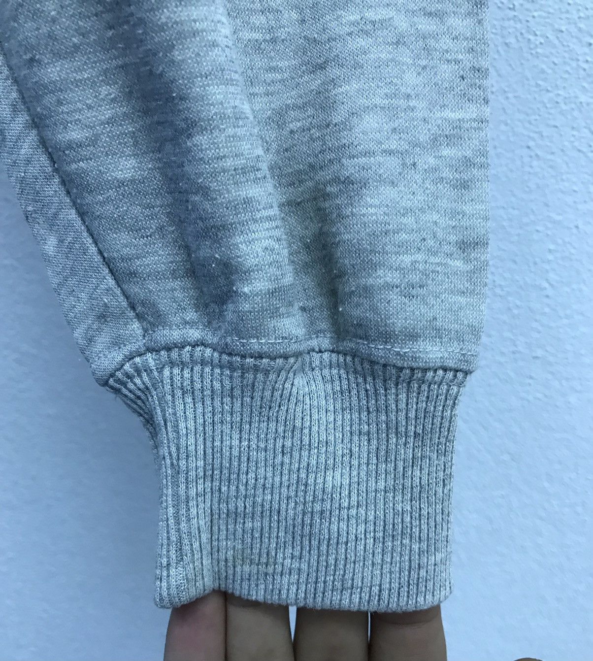 Valentino × Vintage V Luciano Valentino Italy Sweatshirt Size US S / EU 44-46 / 1 - 6 Thumbnail