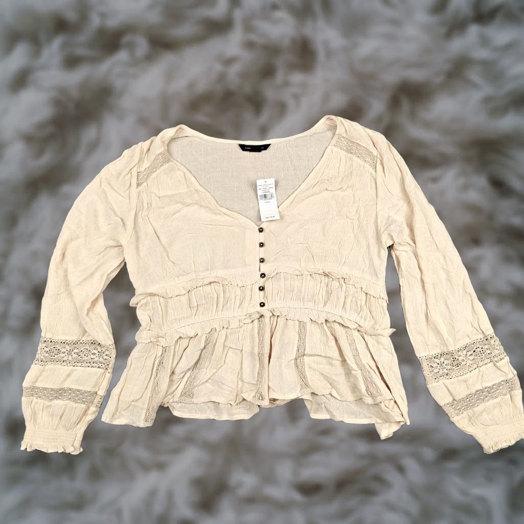 American Eagle Outfitters American Eagle Outfitters Blouse Womens Medium White Boho Peplum Tunic Top Lace Size M / US 6-8 / IT 42-44 - 1 Thumbnail