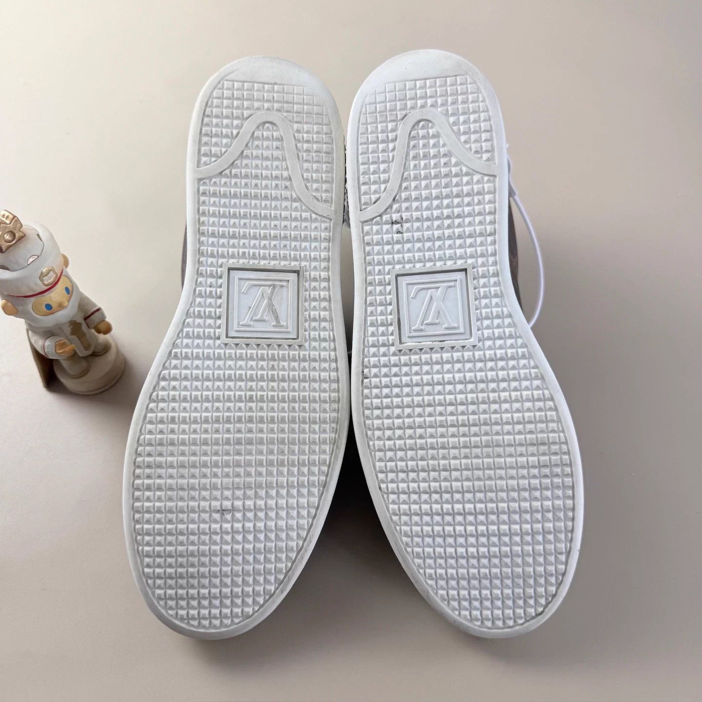 Louis Vuitton LV All Over Monogram Casual Shoes Women's 38 95 New YLP4435 Size US 7 / IT 37 - 6 Thumbnail