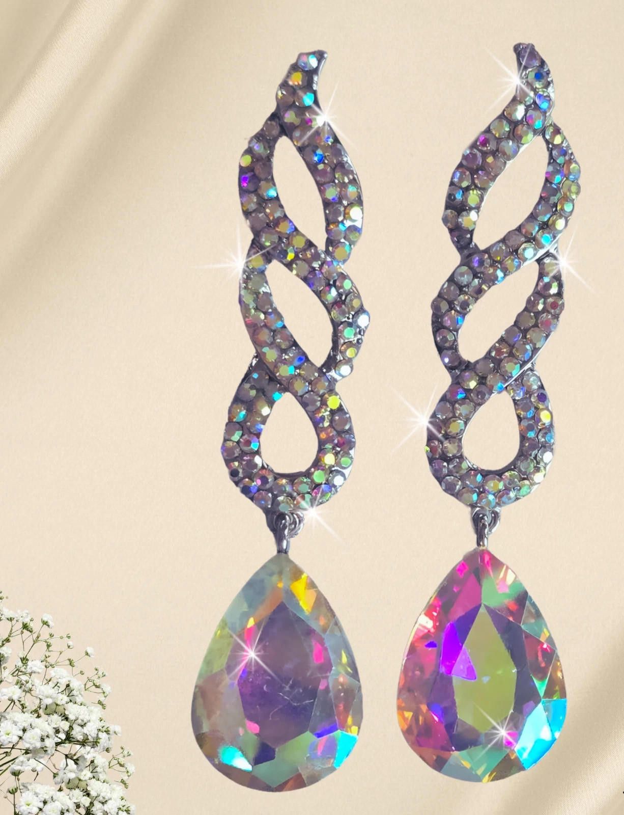 The Unbranded Brand Rhinestone Dangle Earrings Aroura Borealis Bride Prom NEW Size ONE SIZE - 1 Thumbnail