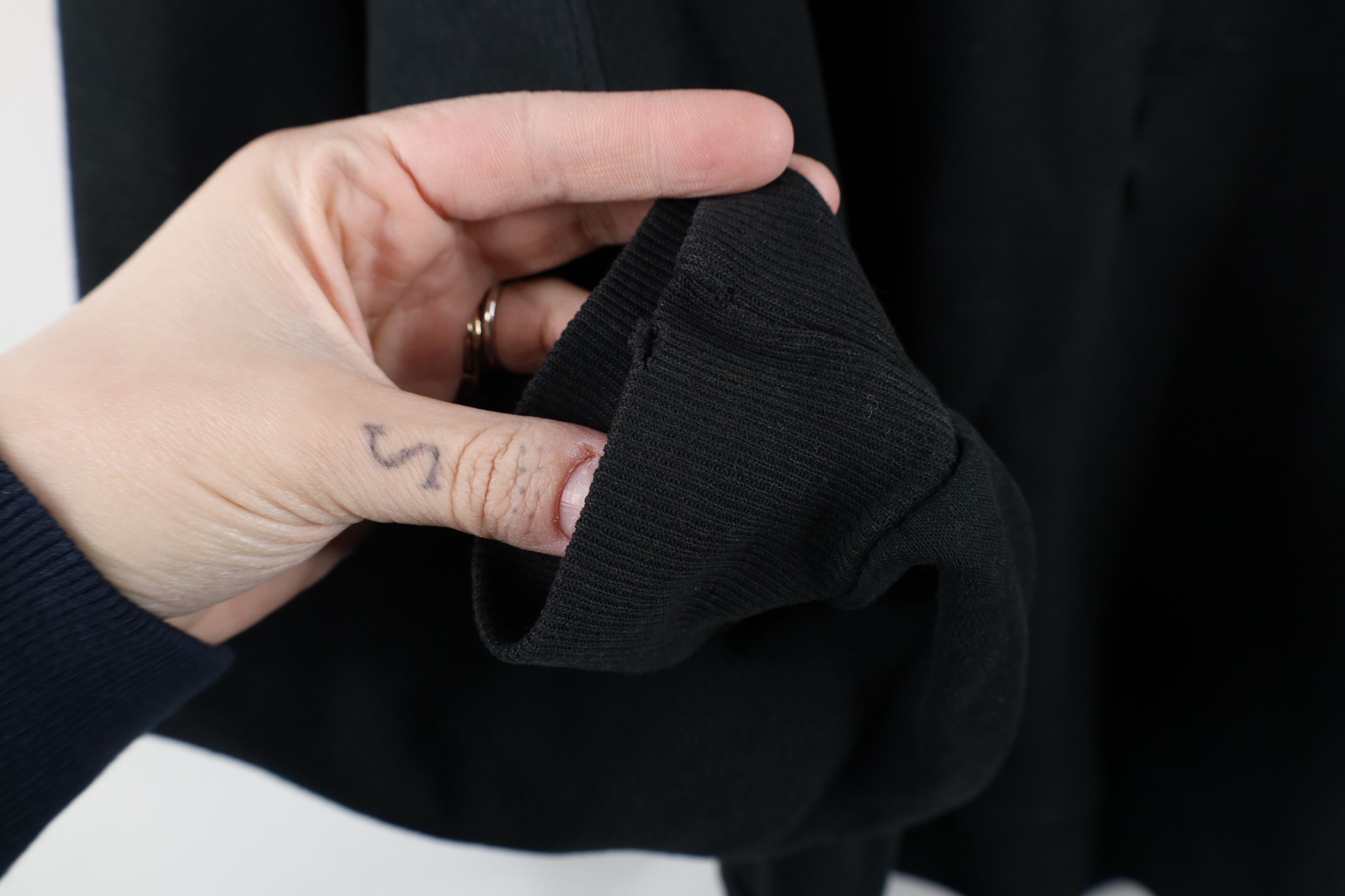 Vintage Vintage 90s Streetwear Boxy Fit Crewneck Sweatshirt Black Size US M / EU 48-50 / 2 - 9 Thumbnail
