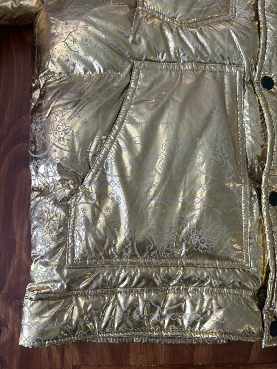 Levi's Levi's Metallic Gold Bandana Print Quil Hooded Puffer Jacket Size US L / EU 52-54 / 3 - 2 Thumbnail