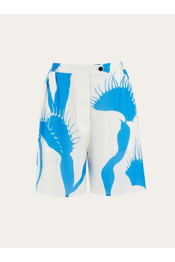 Salvatore Ferragamo o1s1rm0126 Venus Print Light Bermuda Short in White/Blue Size 26" / US 2 / IT 38 - 1 Thumbnail