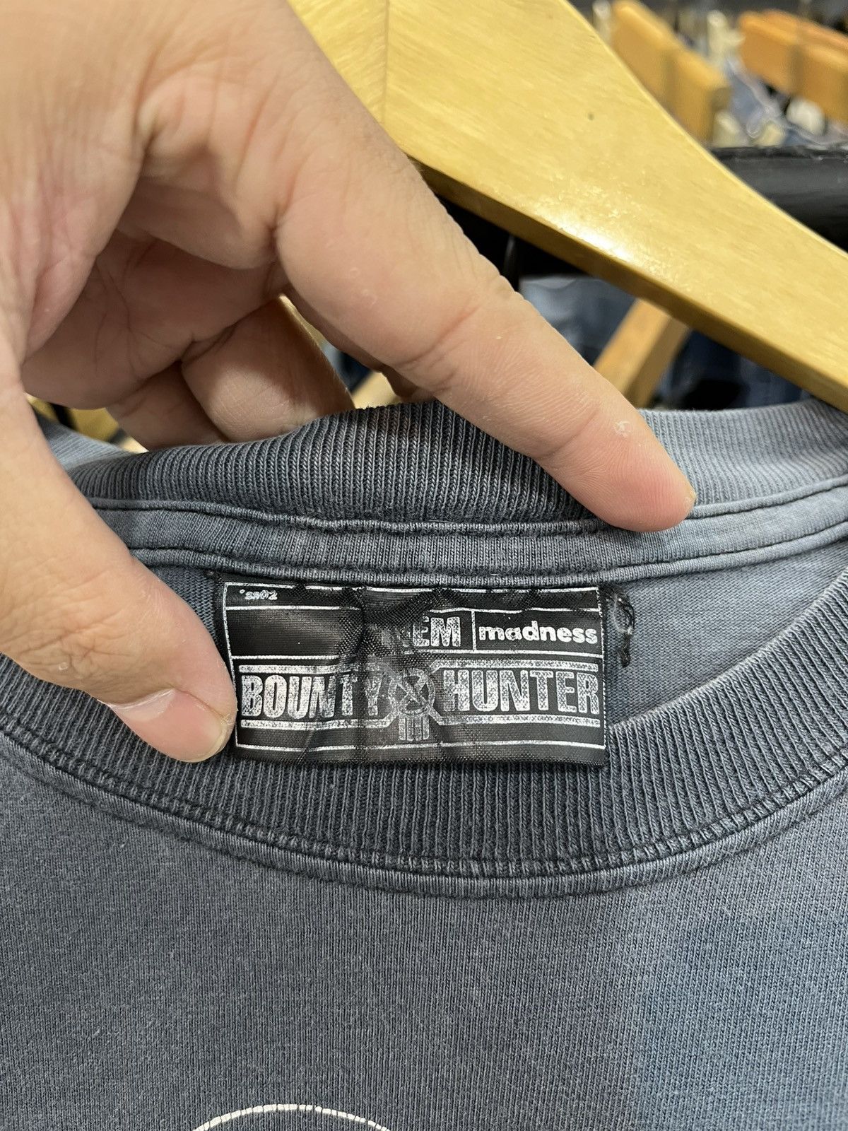 Bounty Hunter 🔥 Vintage Bounty Hunter Art Tee Size US M / EU 48-50 / 2 - 6 Thumbnail