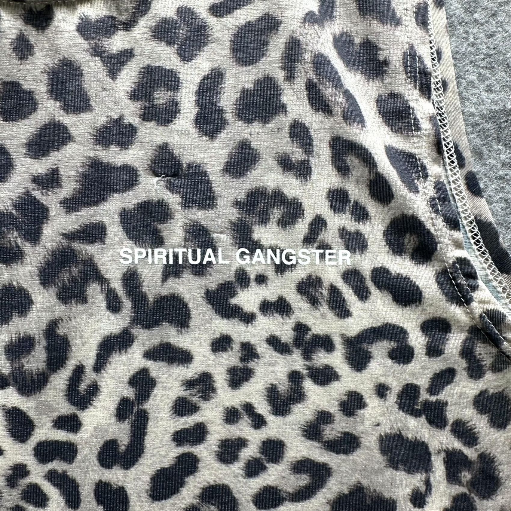 Spiritual Gangster Spiritual Gangster Tank Top Womens Medium Beige Leopard Print Sleeveless Yoga Shirt Sleeveless Shirt Casual Activewear Modern Logo Size M / US 6-8 / IT 42-44 - 2 Thumbnail