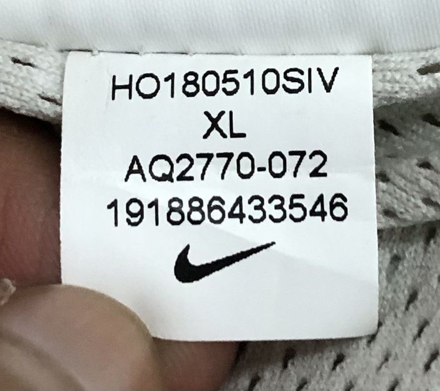 Nike Vintage Nike Sweatpants Size US 31 - 21 Thumbnail