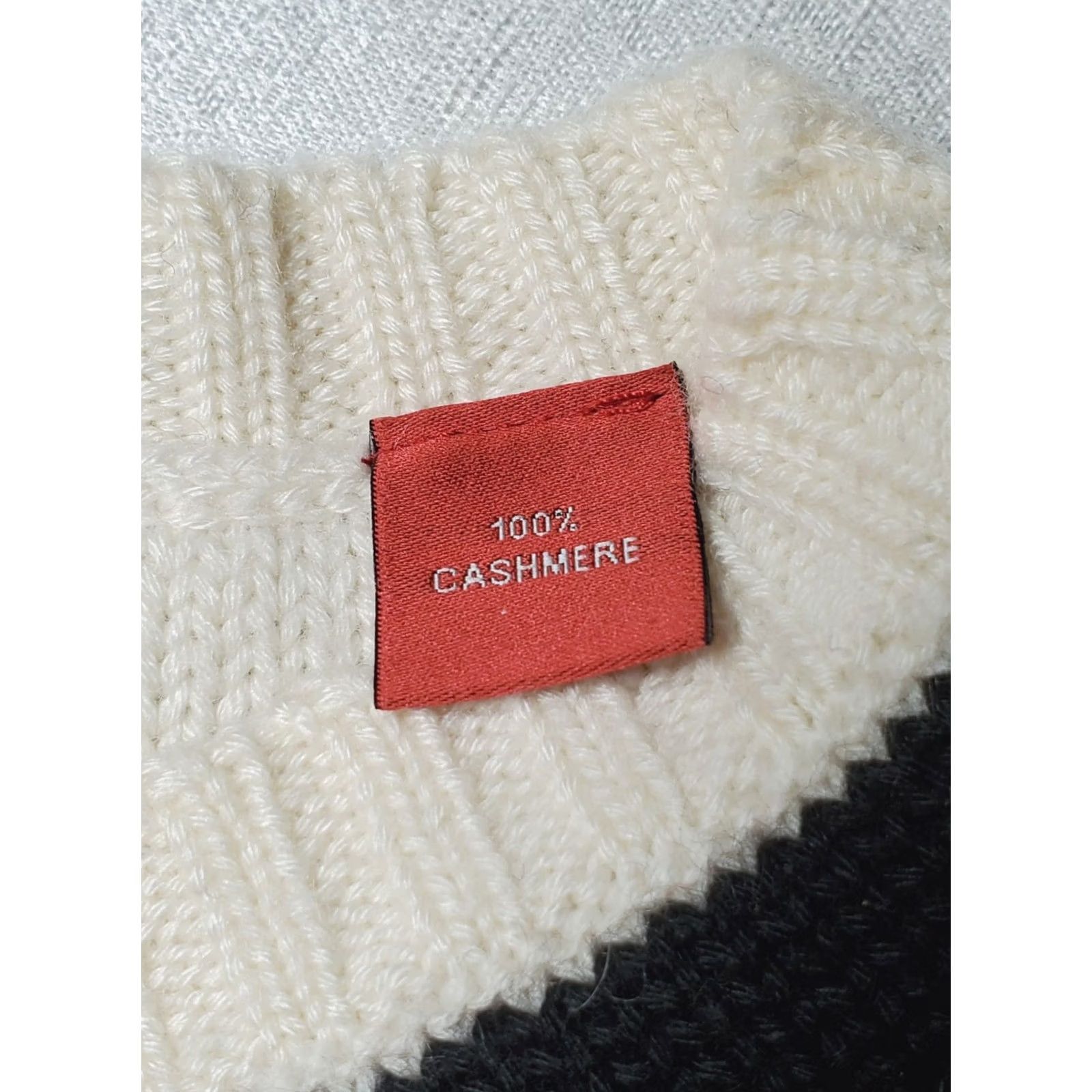 Vintage Hickey Freeman 100% Cashmere Cable Knit Cricket Sweater White Black Men's L Pullover Knit Casual/Workwear Size US L / EU 52-54 / 3 - 5 Thumbnail