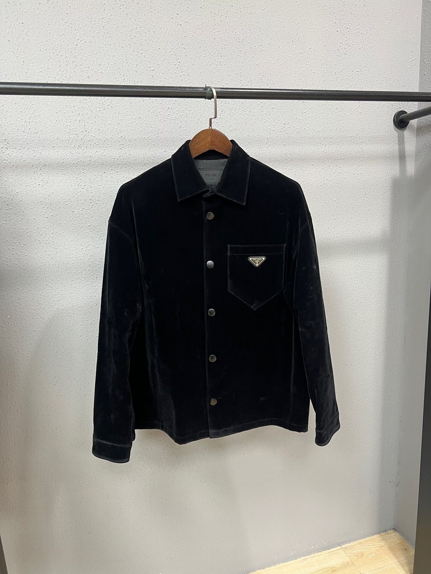 Prada Prada Velvet Triangle Logo Jacket Size US M / EU 48-50 / 2 - 1 Thumbnail