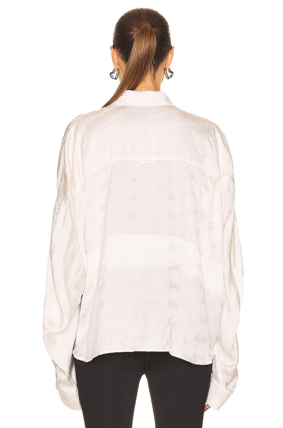 Balenciaga o1bcso1str1124 BB Monogram Twisted Sleeve Shirt in White Size S / US 4 / IT 40 - 3 Thumbnail