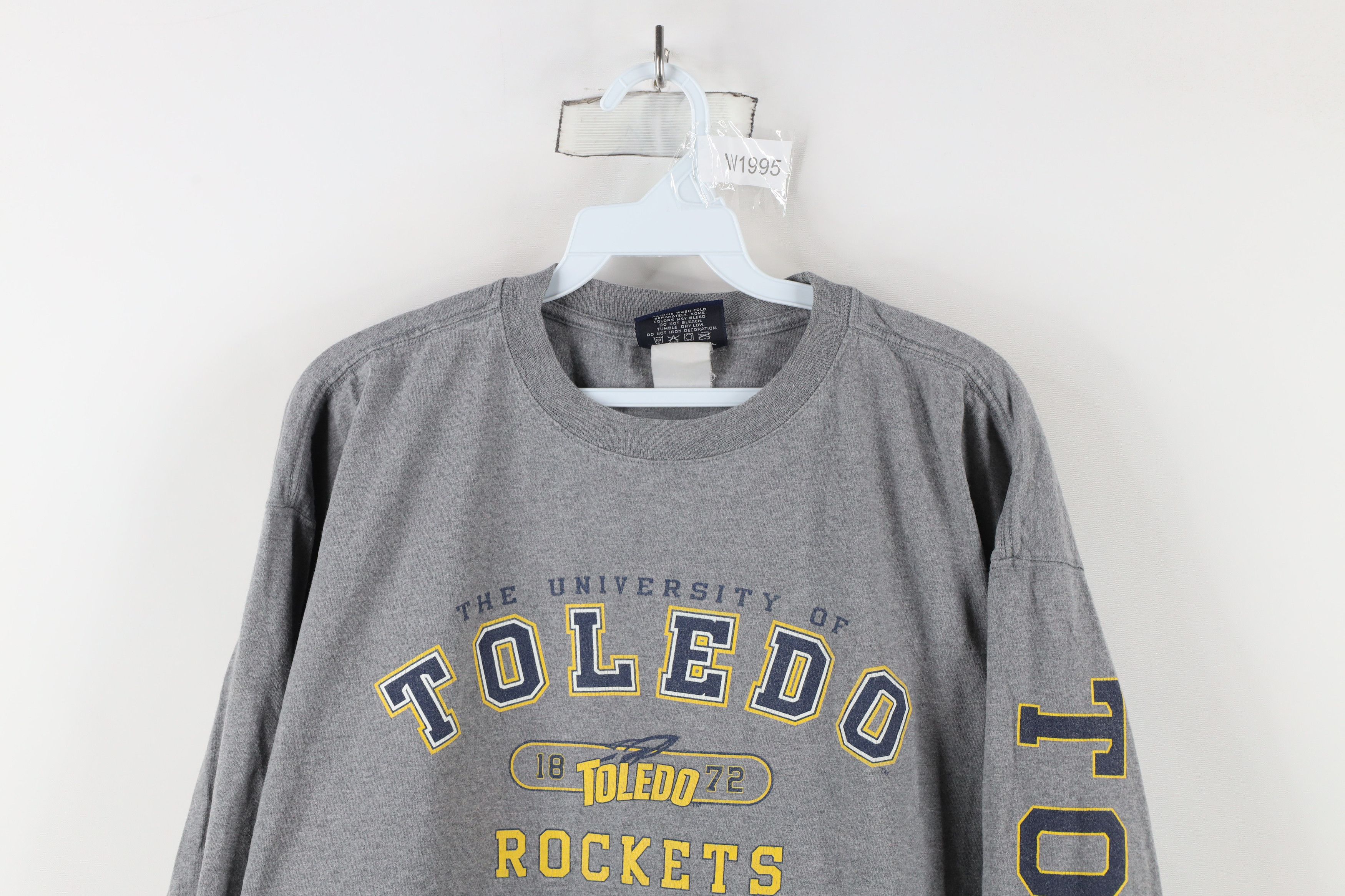 Vintage Vintage 90s University of Heavyweight Long Sleeve T-Shirt Size US XL / EU 56 / 4 - 2 Thumbnail