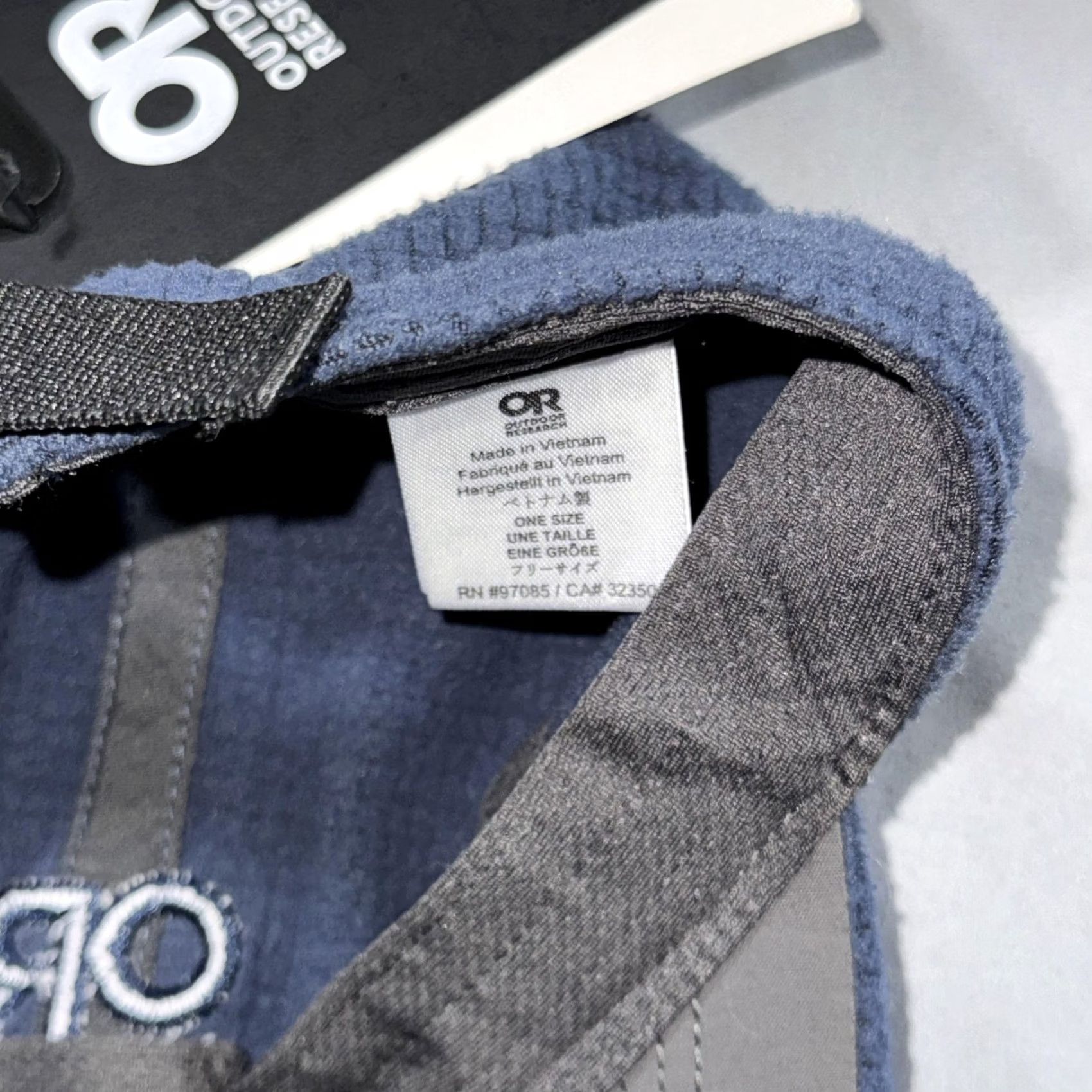 Outdoor Research VINTAGE? No. Outdoor Research Hat Cap Strap Back Blue Grid Fleece ActiveTemp One Size Mens Size US M / EU 48-50 / 2 - 5 Thumbnail