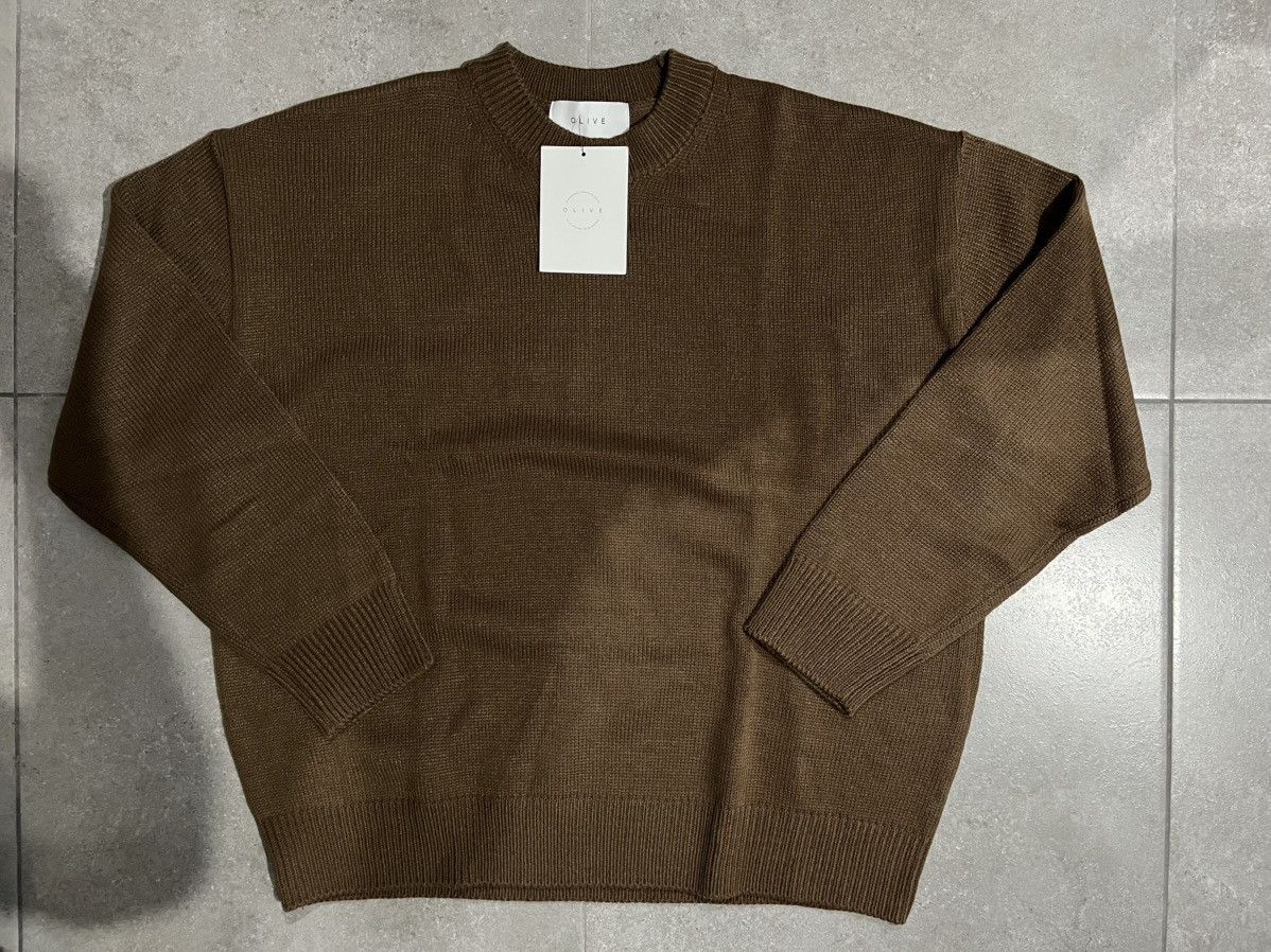 Olive Olive Clothing Crew-Neck Knit Jumper - Brown (One Size) Size US L / EU 52-54 / 3 - 1 Thumbnail