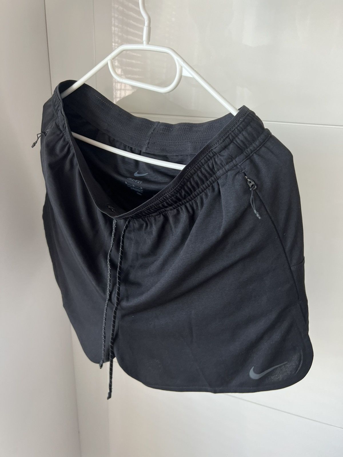Nike Nike Running Division Reflective Swoosh Dri-Fit ADV 4 Shorts Size US 32 / EU 48 - 8 Thumbnail