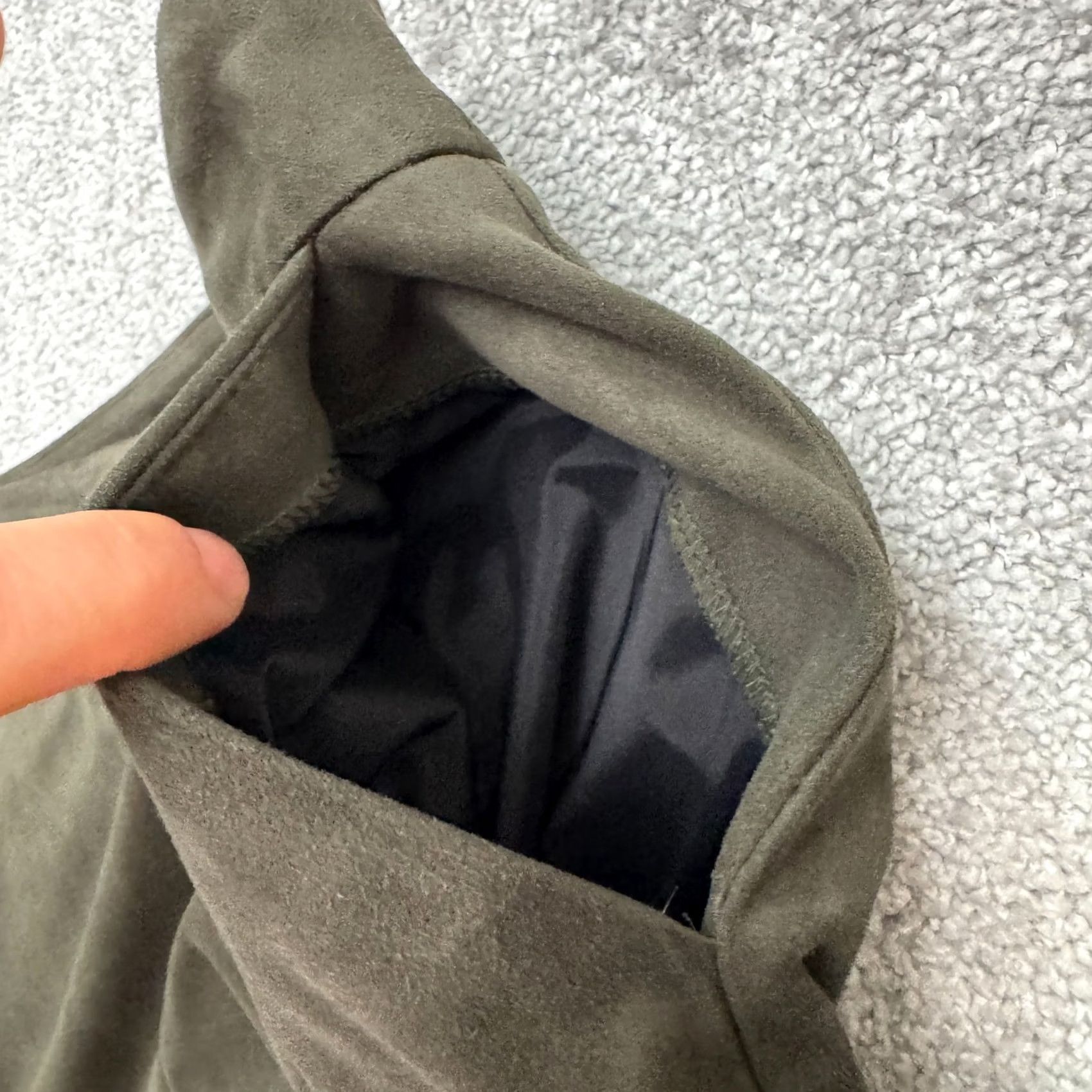 Madison I Love Tyler Madison Green Wide-Leg Pants Womens S Faux Suede Pull On Dress Pant Buttonless? (removed extra text) Size 28" / US 6 / IT 42 - 5 Thumbnail
