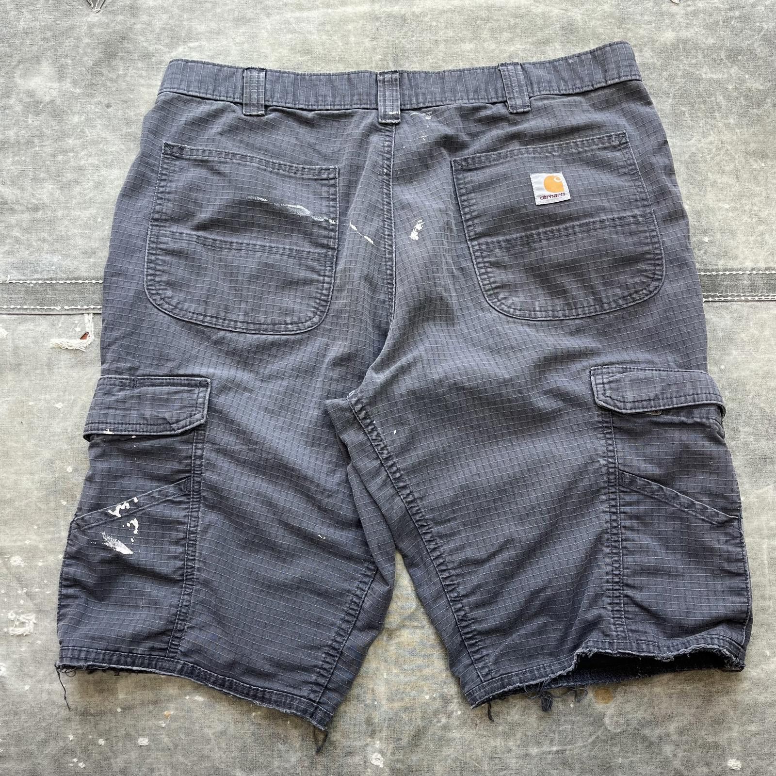 Carhartt × Vintage Vintage Y2K Distressed Carhartt Cargo Workwear Shorts Size US 36 / EU 52 - 2 Thumbnail