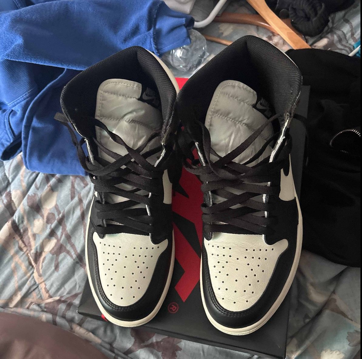 Jordan Brand Jordan 1 mocha high Size US 10.5 / EU 43-44 - 3 Thumbnail
