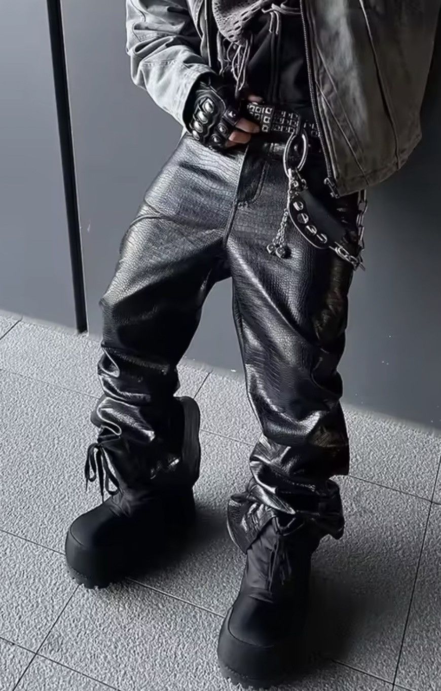 Japanese Brand Crinkled Faux Leather Pants Baggy Stacked PVC Trousers Size US 30 / EU 46 - 5 Thumbnail