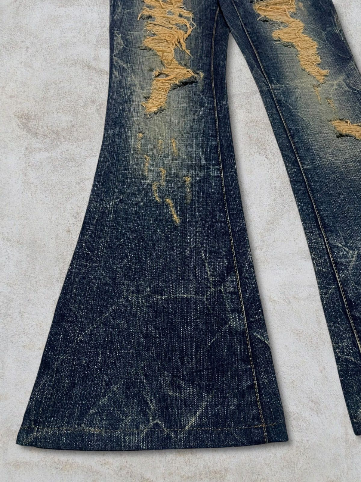 GOSTAR DE FUGA Maraxia Mudwash Distressing Flared Cracked Design Denim Size 25" / US 0 / IT 36 - 9 Thumbnail