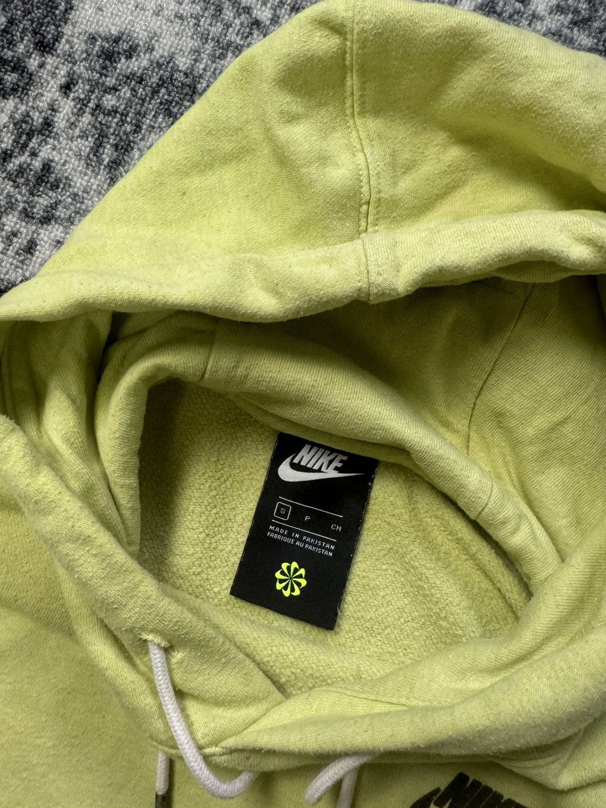 Nike Vintage Nike Hoodies Y2K NSW SB Size US S / EU 44-46 / 1 - 4 Thumbnail