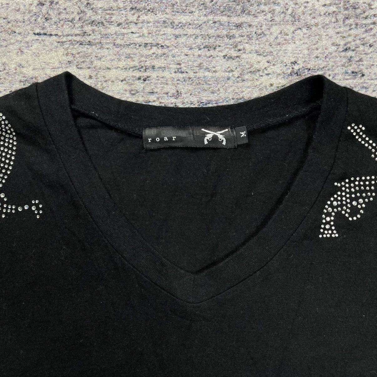 14th Addiction 2000s Roarguns - Vneck Sword & Pistols Swarovski Longsleeve Size US M / EU 48-50 / 2 - 6 Thumbnail