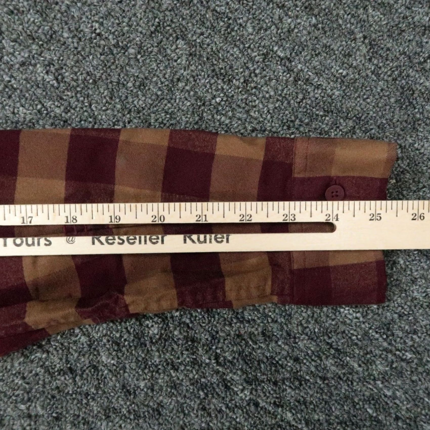 Lululemon VINTAGE? no — Lululemon Shirt Mens Medium Red Buffalo Plaid Flannel Long Sleeve Button-Up Pockets Size US M / EU 48-50 / 2 - 7 Thumbnail