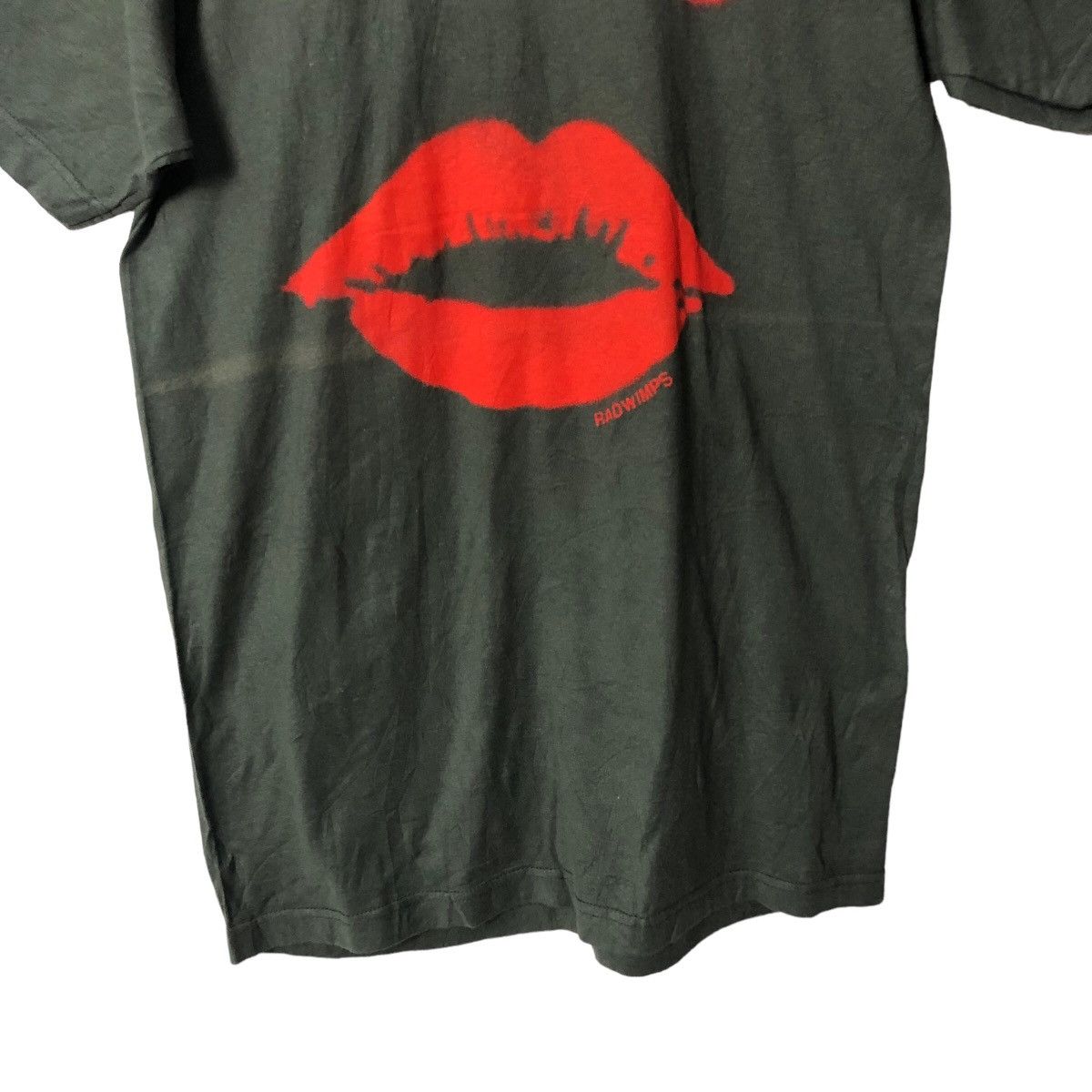 Tultex Vintage Radwimps Crewneck Big Logo Faded Tee Size US S / EU 44-46 / 1 - 4 Thumbnail