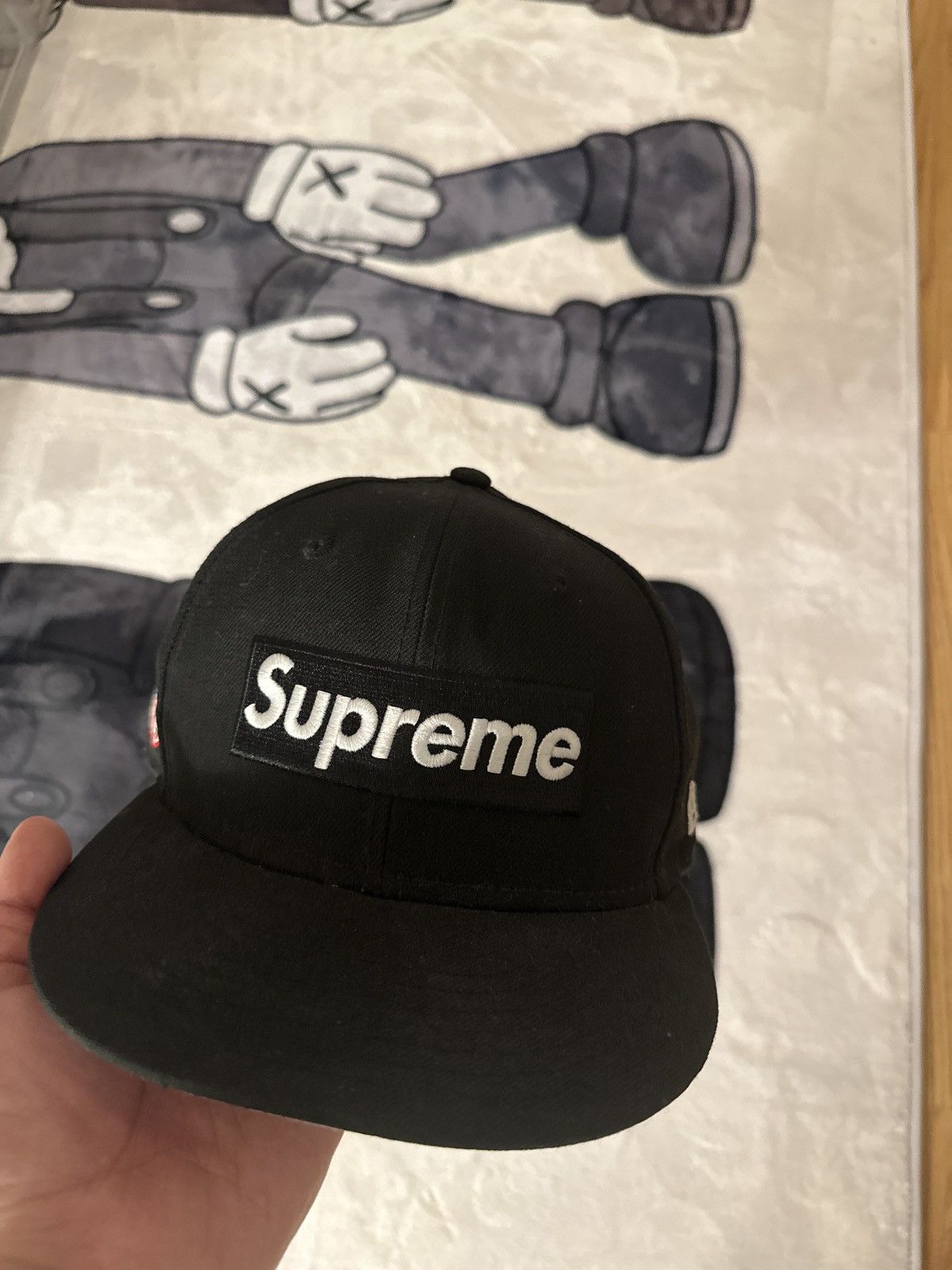 image of Supreme Fw20 World Famous Box Logo New Era in Black, Men's