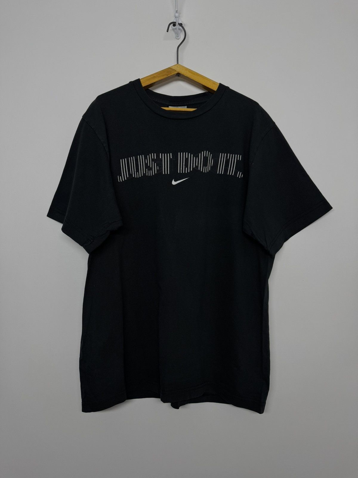Nike Vintage Nike Spellout Centre Logo T-shirt 00’s Size US M / EU 48-50 / 2 - 1 Thumbnail