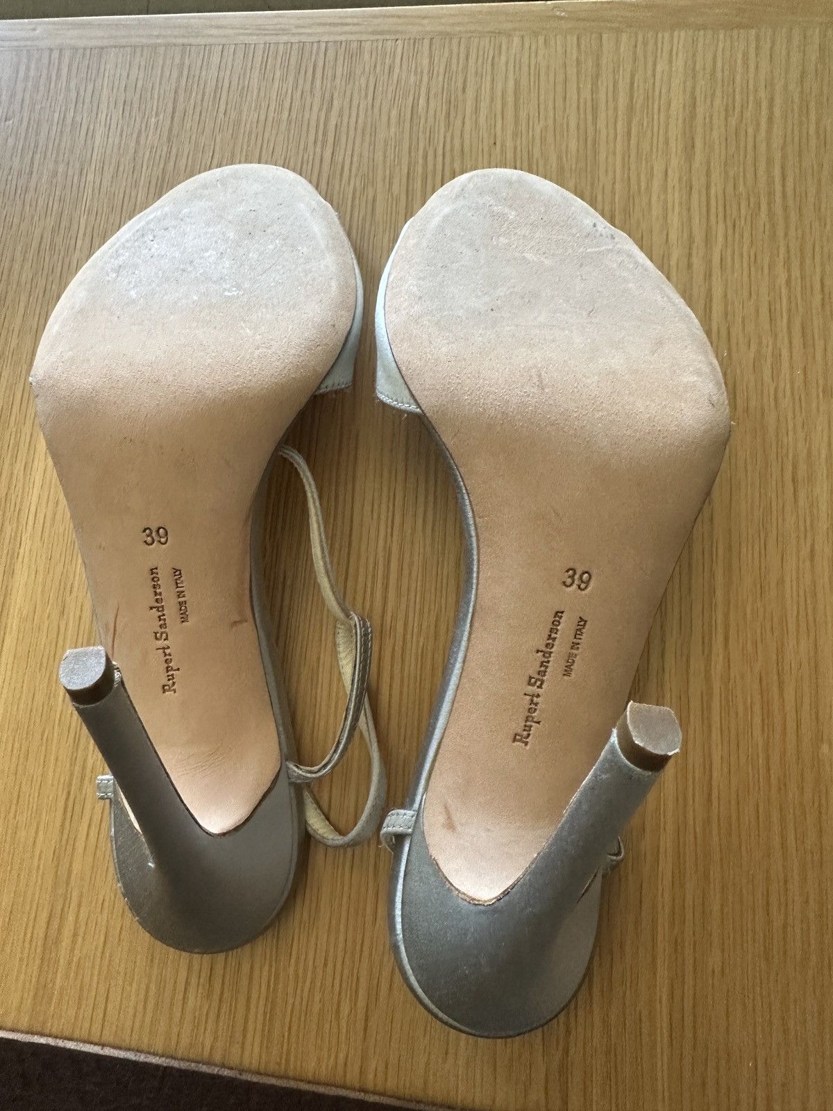 Rupert Sanderson Rupert Sanderson silver satin heels Size US 9 / IT 39 - 5 Thumbnail