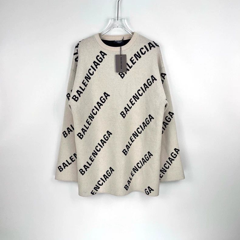 Balenciaga Baenciaga beige bullet screen long sweater-2506 Size US XS / EU 42 / 0 - 3 Thumbnail