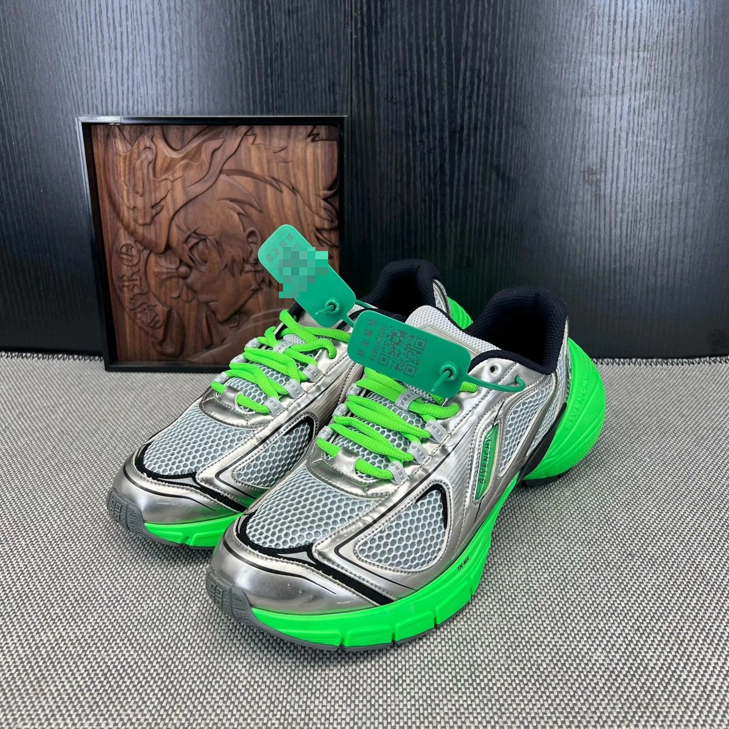 Givenchy Givenchy TK-MX Runner Silver Green 42 Mint Box Size US 9 / EU 42 - 1 Thumbnail