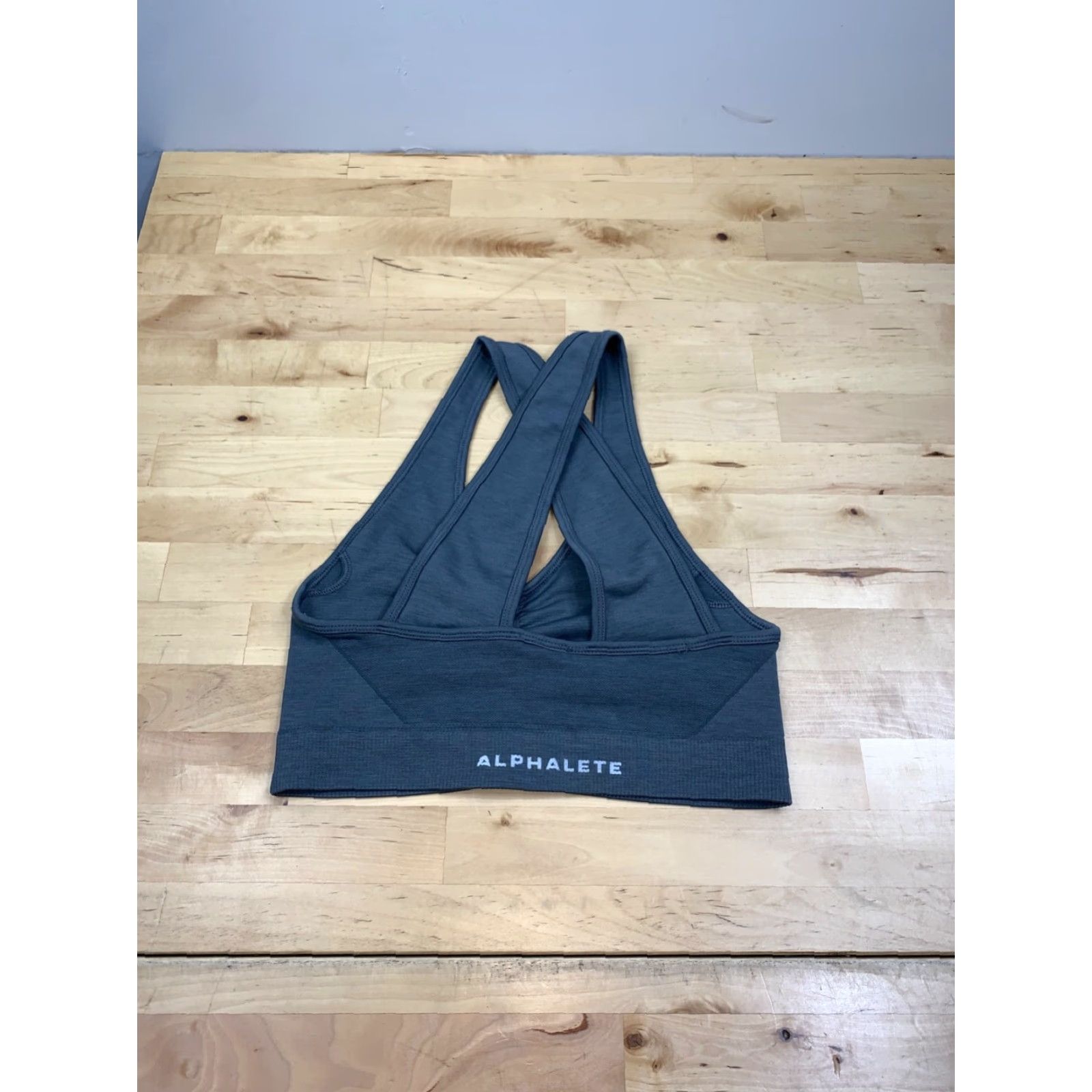 Vintage Alphalete RacERback Sports Bra Small Gray Activewear Gym Training Size ONE SIZE - 3 Thumbnail