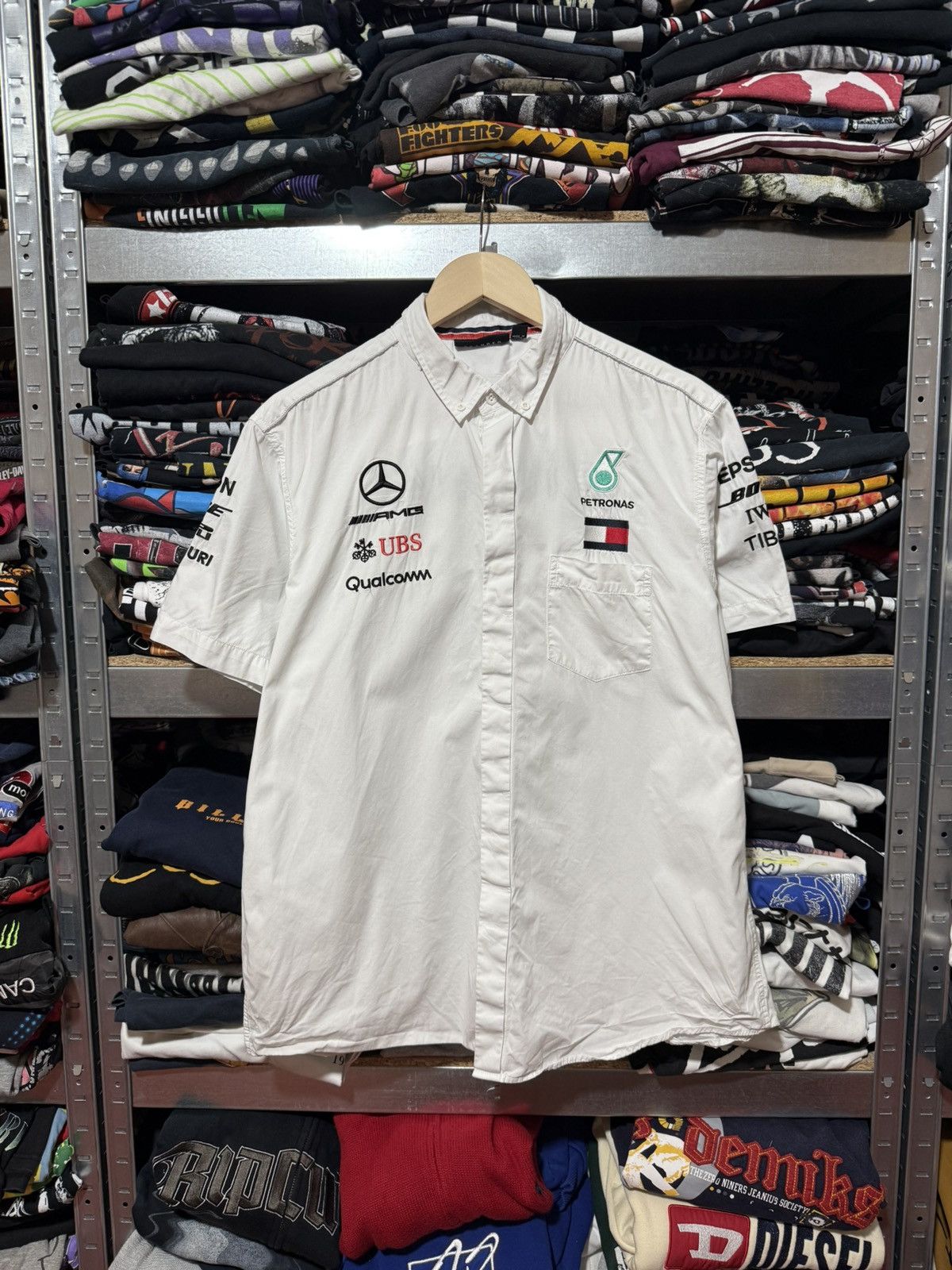 Formula 1 Tommy Hilfiger Mercedes AMG Petronas F1 Button Shirt Y2K Size US XL / EU 56 / 4 - 1 Thumbnail
