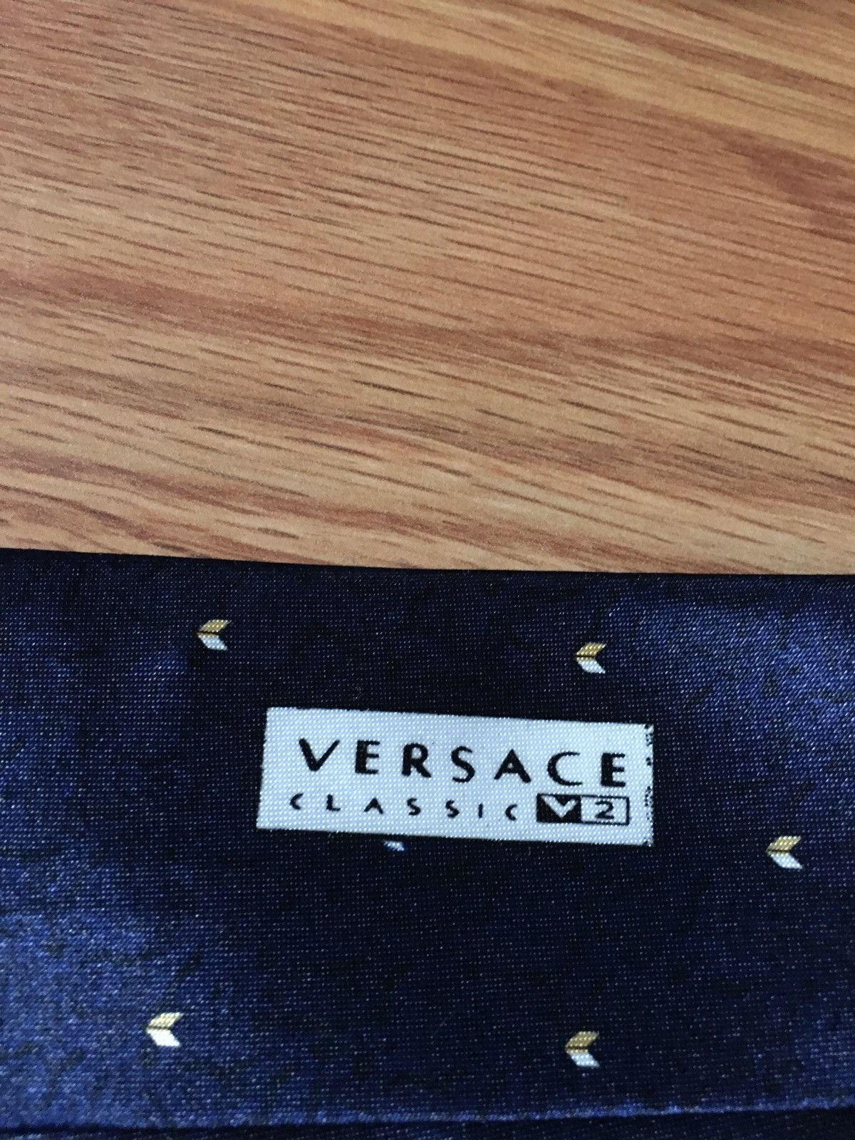Versace VERSACE V2 Dark Navy Blue Silk Mens Italy Tie Vintage Size ONE SIZE - 5 Thumbnail