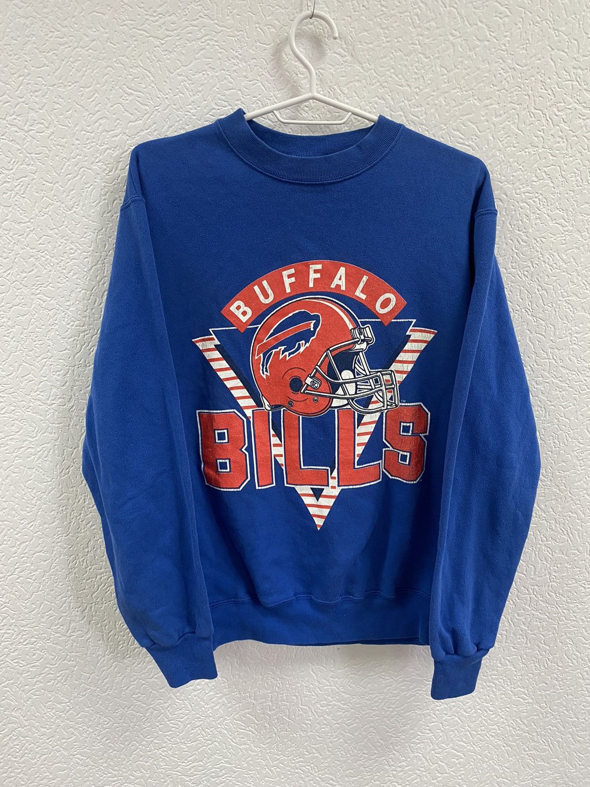 Vintage NFL (Tultex) - Buffalo 'Bills' Crew Neck Sweatshirt 1990's X-Large  – Vintage Club Clothing