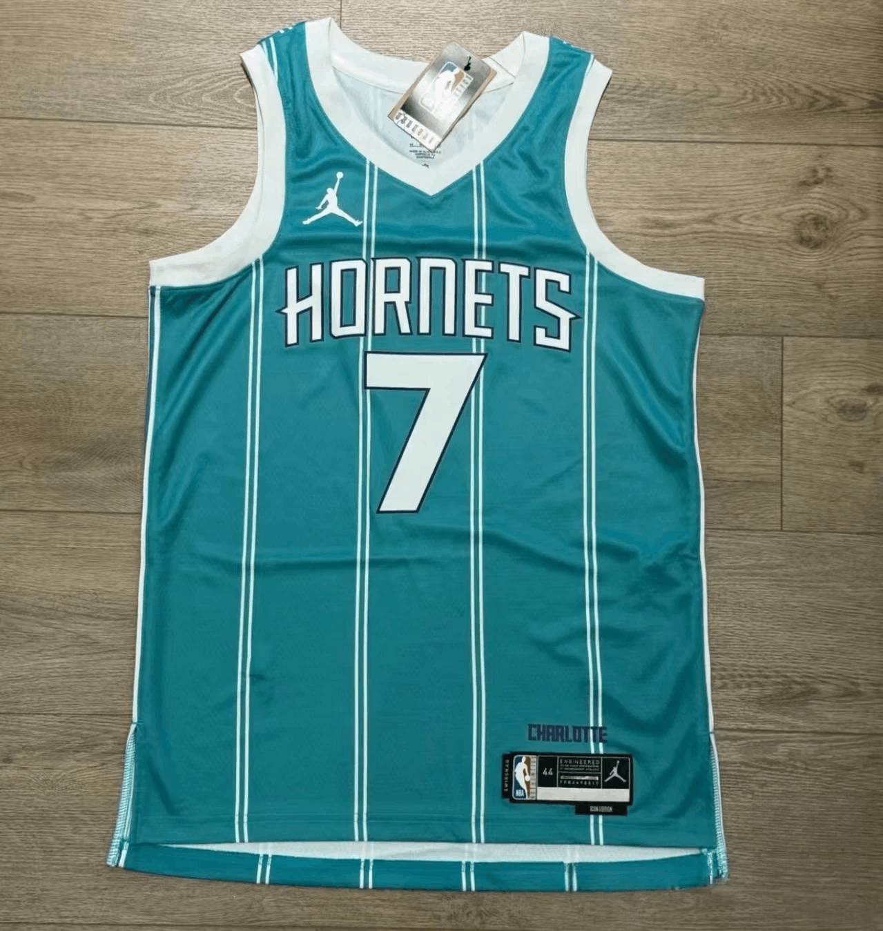 NBA Charlotte Hornets 7 Kon Knueppel Jersey Size US M / EU 48-50 / 2 - 1 Thumbnail