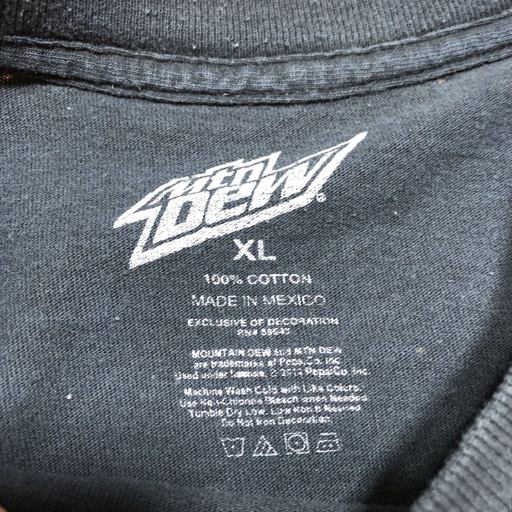 Vintage Mountain Dew T Shirt Mens XL Black Textured Graphic 2014 Retro USA 90s Shirt Mens XLT-2020ref Size US XL / EU 56 / 4 - 6 Thumbnail