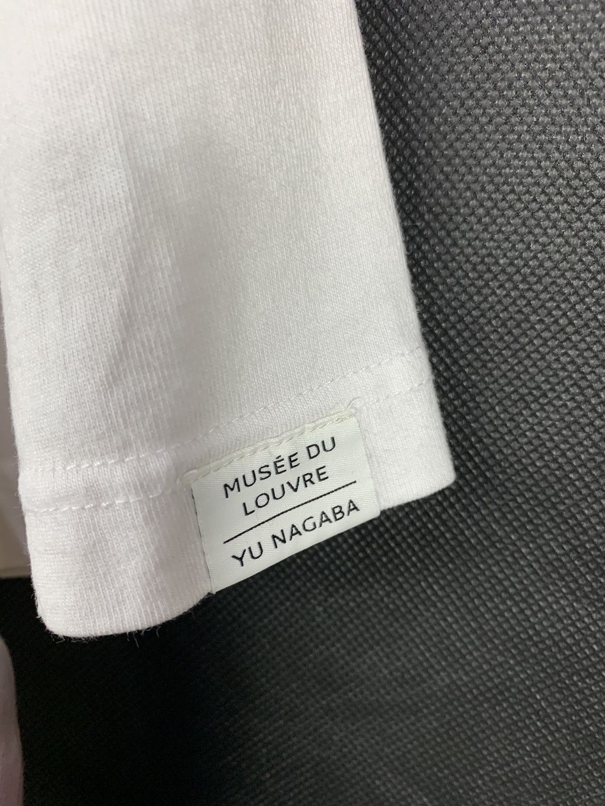 Japanese Brand Steals! Uniqlo Musee du Louvre x Yu Nagaba Art Tee Size US L / EU 52-54 / 3 - 8 Thumbnail
