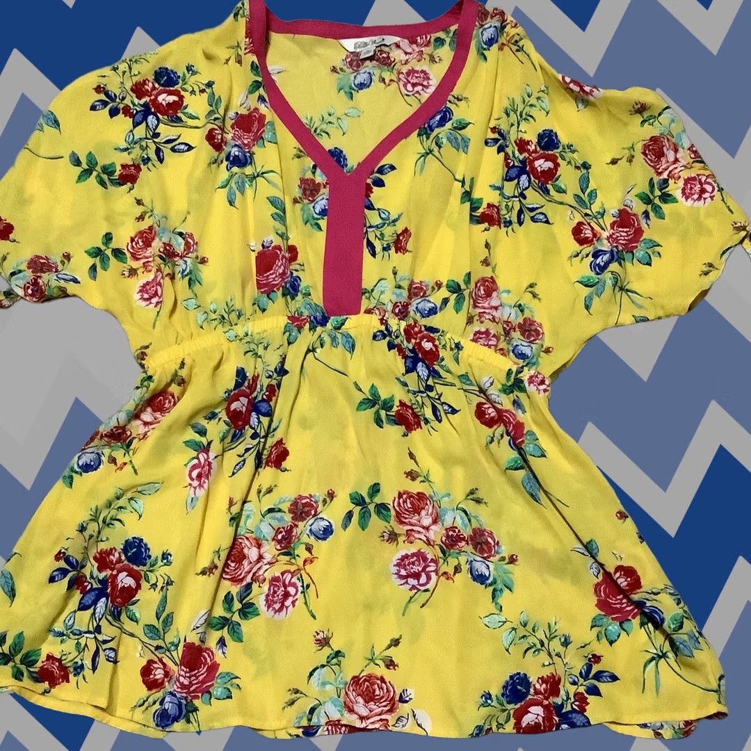 Vintage Pioneer Woman Blouse Dolman Sleeve Women M Yellow Floral 100% Polyester V-Neck Pullover Casual Modern Size M / US 6-8 / IT 42-44 - 1 Thumbnail