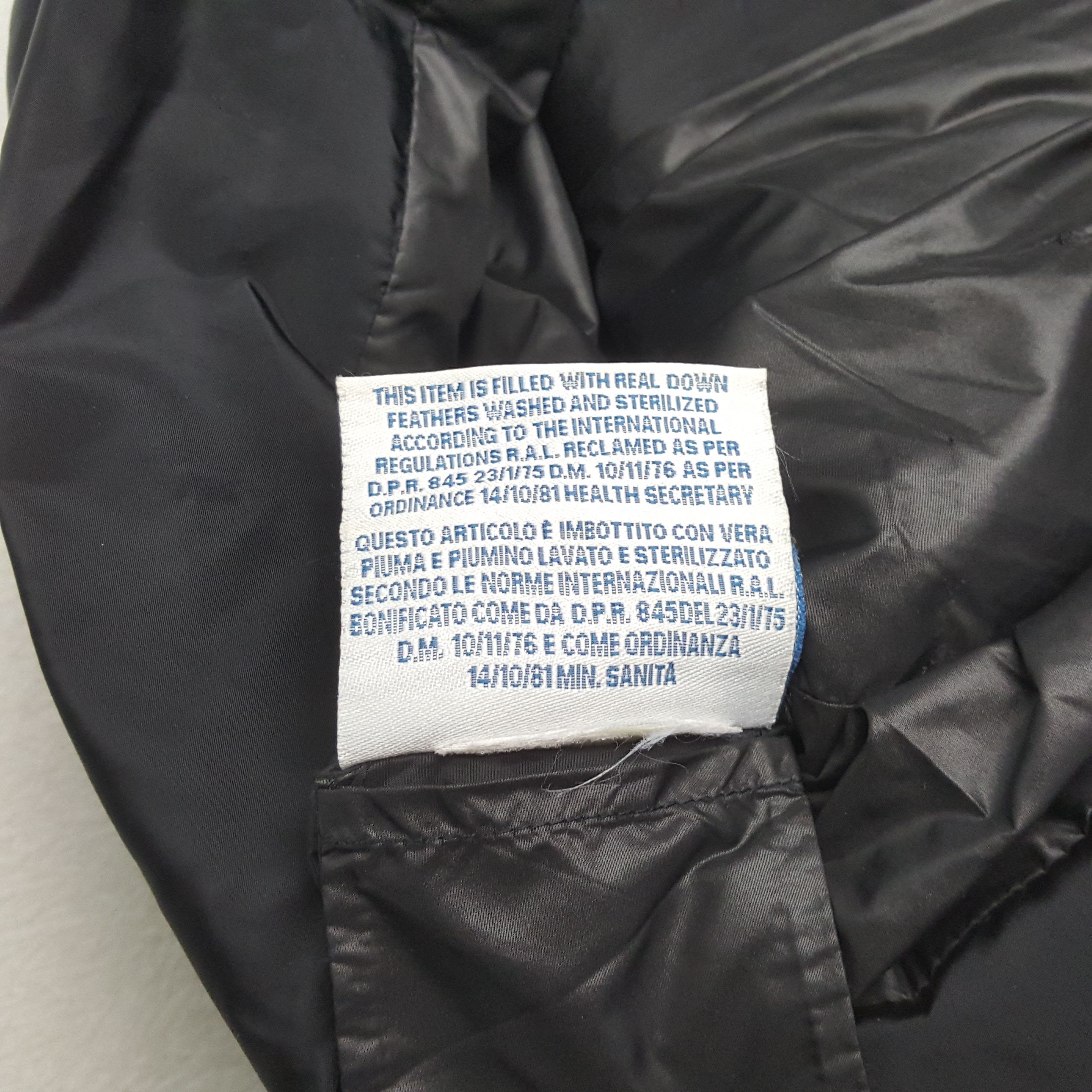 Vintage Moncler Puffer Jacket With Hoodie RR1 Size US S / EU 44-46 / 1 - 8 Thumbnail