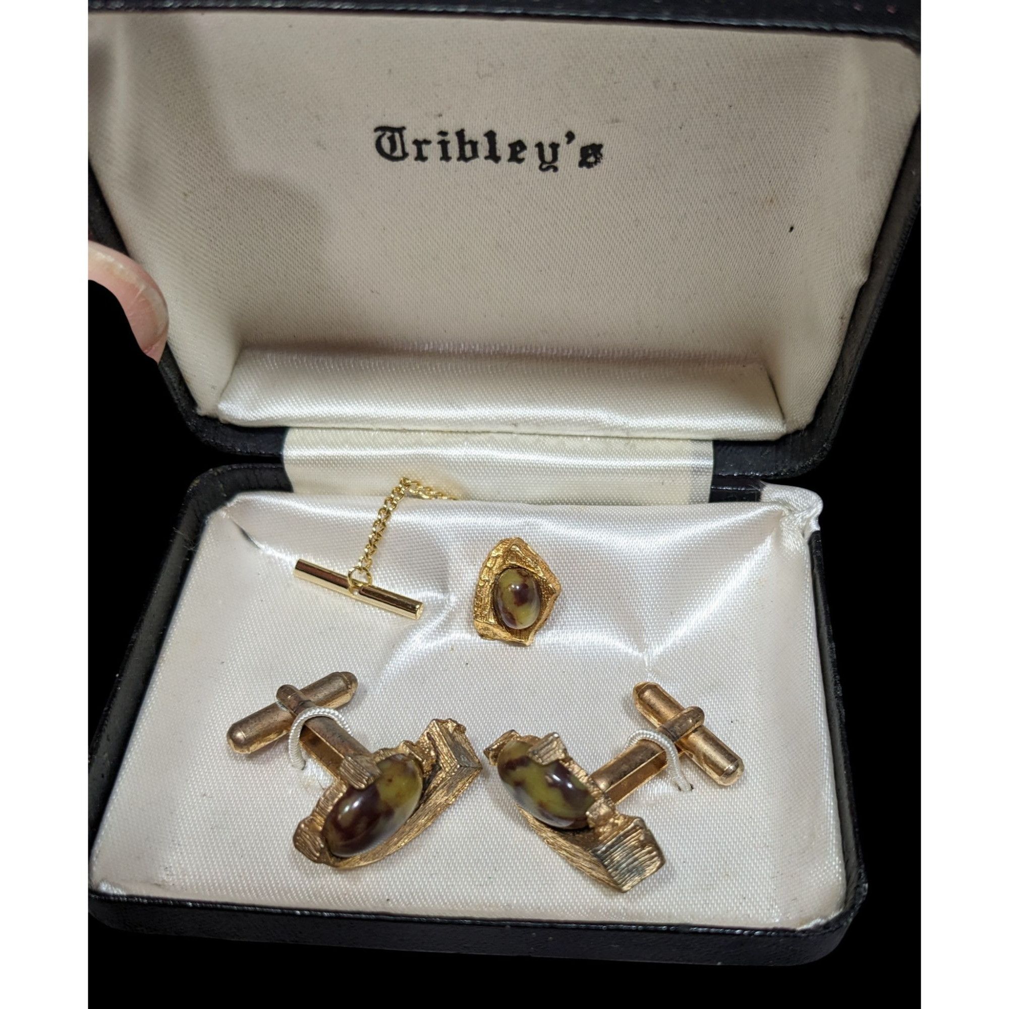 Other Tribley's Vintage Cuff Link And Tie Tack Set Gold Tone With Size ONE SIZE - 1 Thumbnail