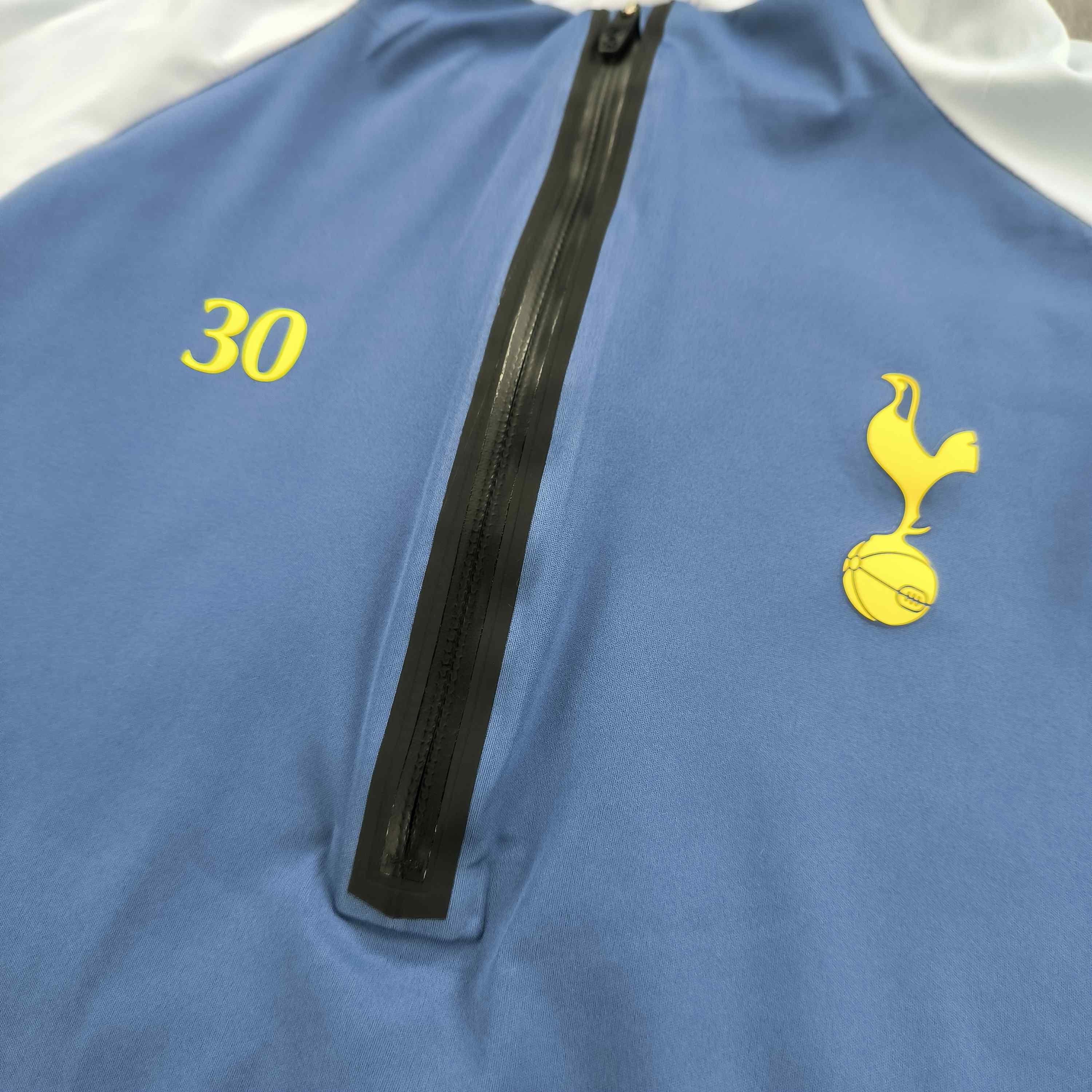 Nike Tottenham Hotspur 20-21 Nike Hypershield training top size M Size US M / EU 48-50 / 2 - 3 Thumbnail