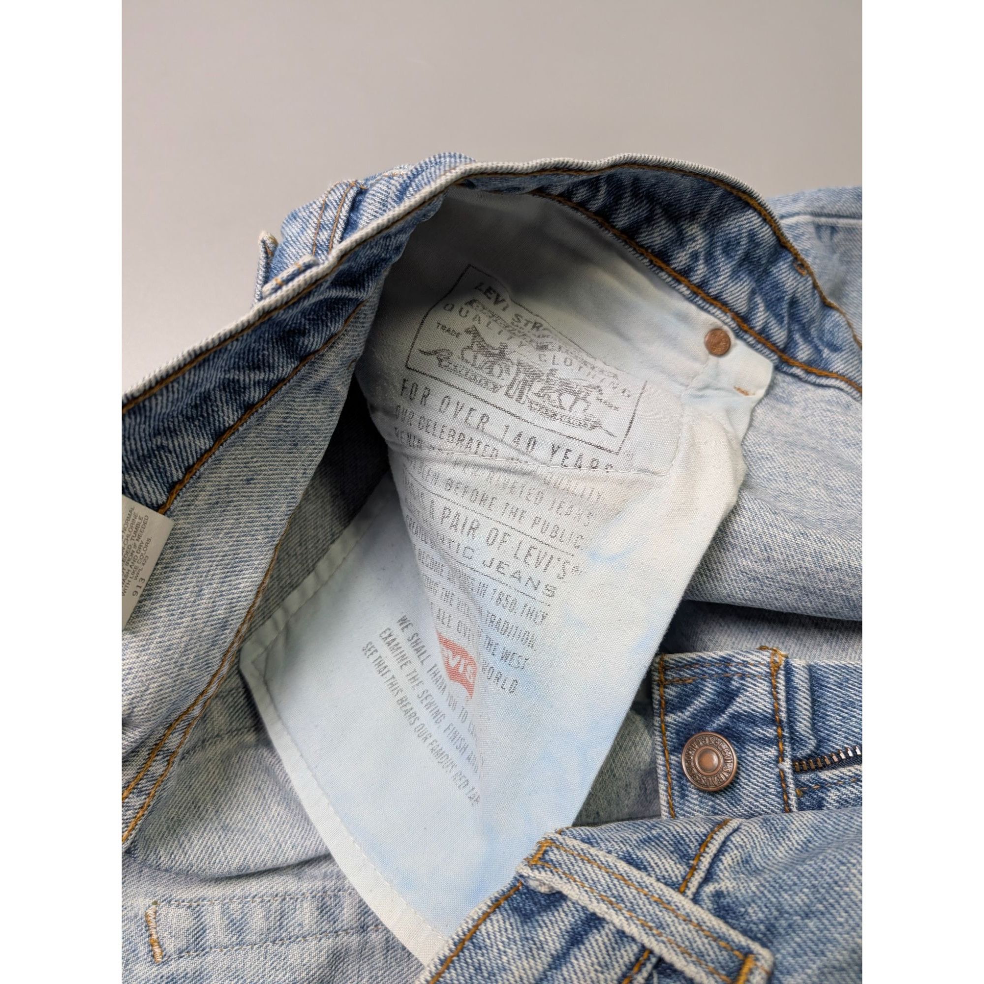 Levi's Levi's 550 Made In USA Light Wash Denim Jeans Pants (Y1084) Size US 36 / EU 52 - 12 Thumbnail