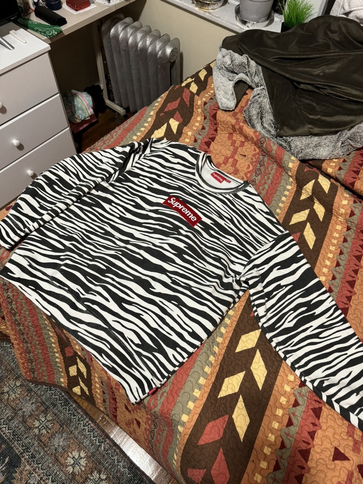 image of Supreme Zebra Box Logo Crewneck Sweatshirt, Men's (Size Large)