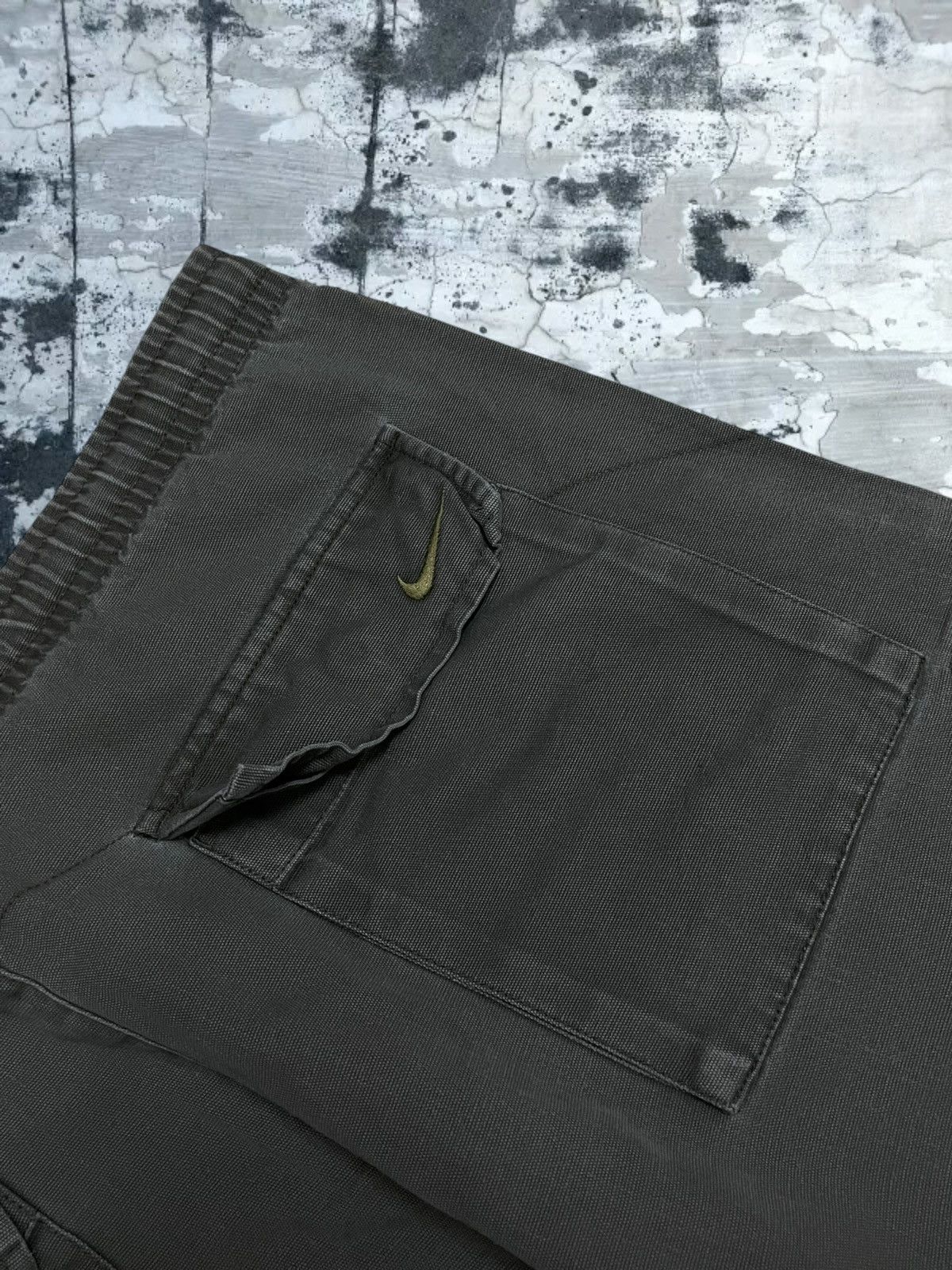 Nike Vintage Designer Nike Distressed Splash Work Casual Pant Size US 33 - 14 Thumbnail