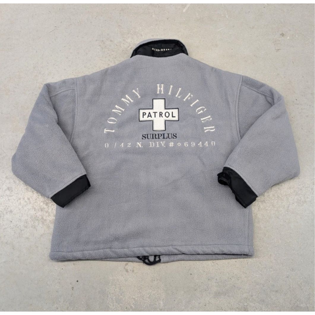 Tommy Hilfiger × Vintage Vintage Tommy Hilfiger Surplus Patrol Fleece jacket Size US L / EU 52-54 / 3 - 1 Thumbnail