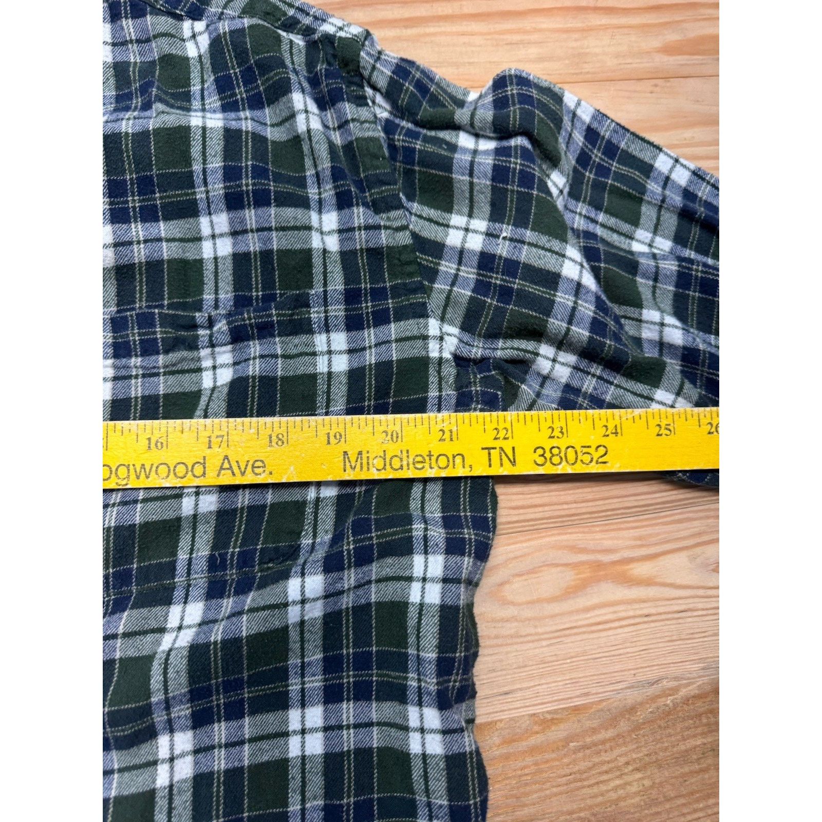 Croft & Barrow Croft & Barrow Men's Sz L Blue & Green Plaid Flannel Shirt Size US L / EU 52-54 / 3 - 4 Thumbnail