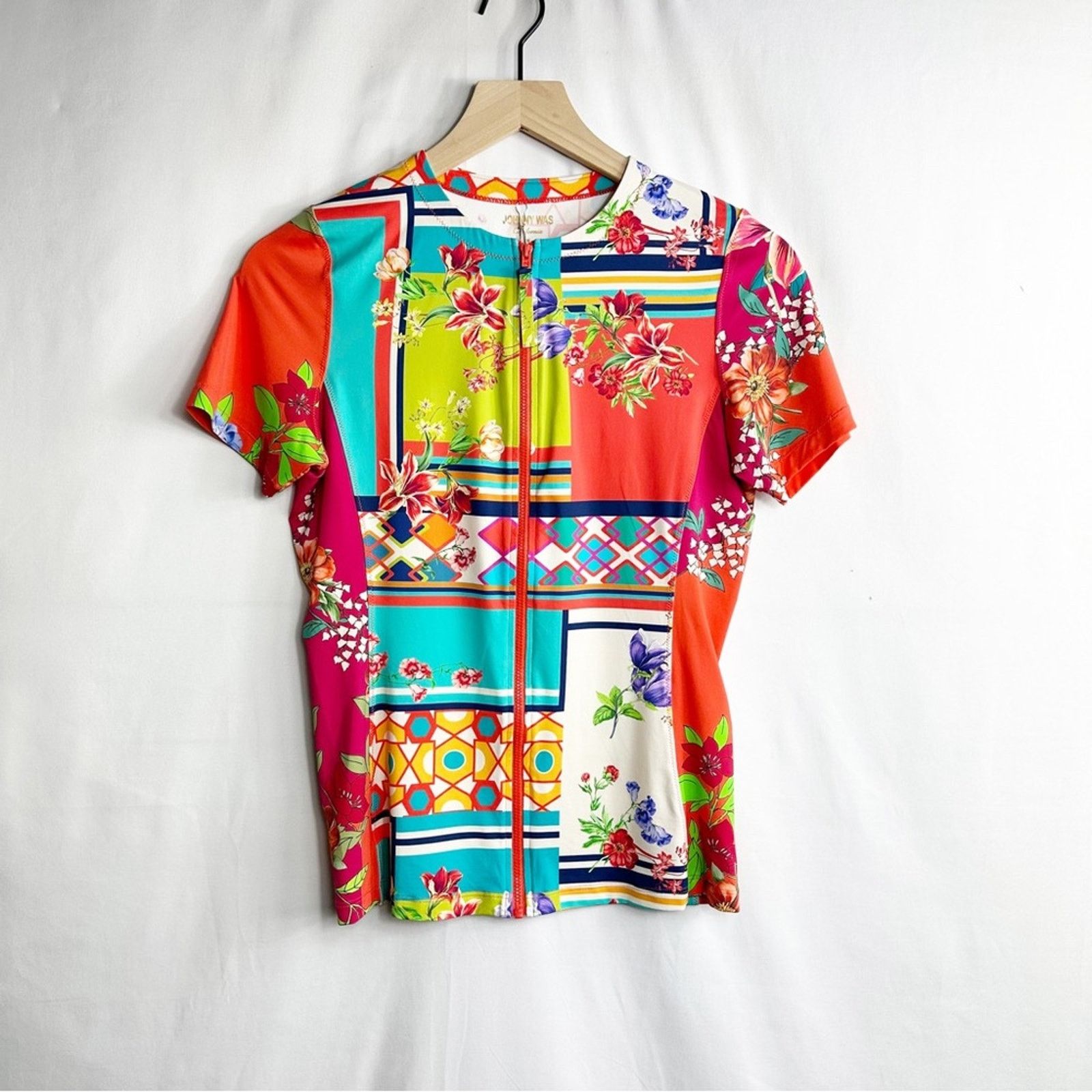 Johnny's - nanya JOHNNY WAS Nanya Surf Shirt NWT in Size Medium