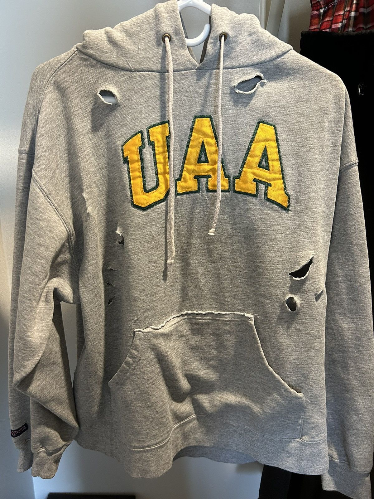 Other Distressed college UAA custom sweater Size US L / EU 52-54 / 3 - 2 Thumbnail